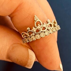 Beautiful SS Princess crown ring